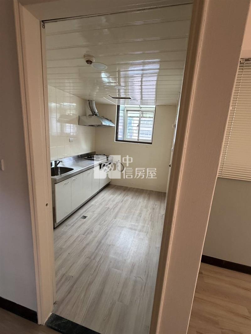 基隆-安樂電梯美3房房屋室內格局與周邊環境