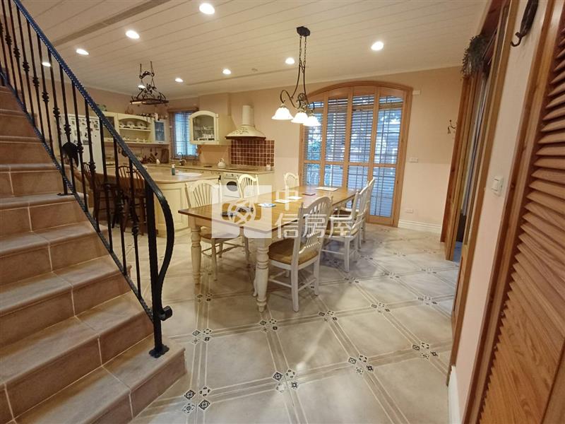 龍潭華麗民宿房屋室內格局與周邊環境