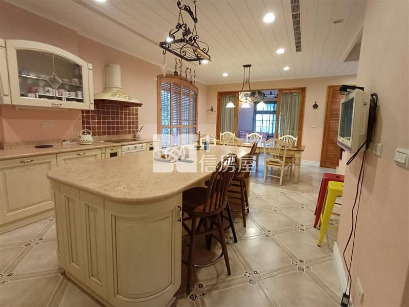 龍潭華麗民宿房屋室內格局與周邊環境