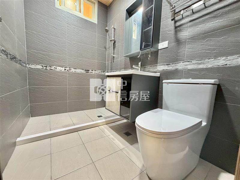 潭子雙車美墅房屋室內格局與周邊環境