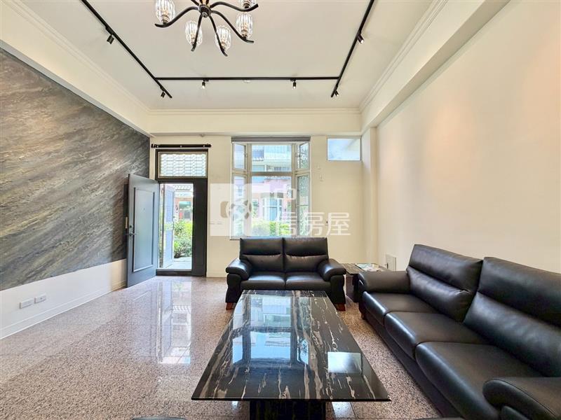 潭子雙車美墅房屋室內格局與周邊環境