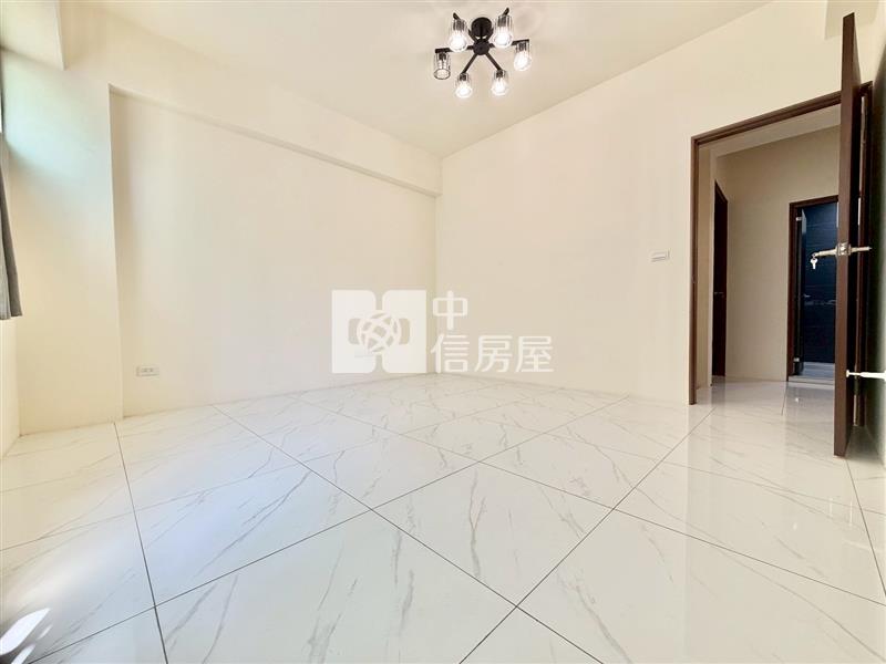 潭子雙車美墅房屋室內格局與周邊環境