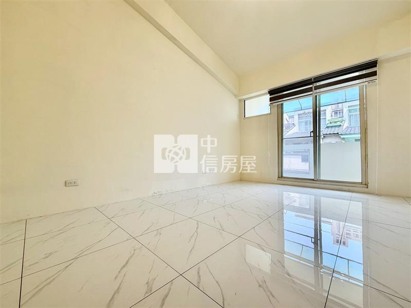 潭子雙車美墅房屋室內格局與周邊環境