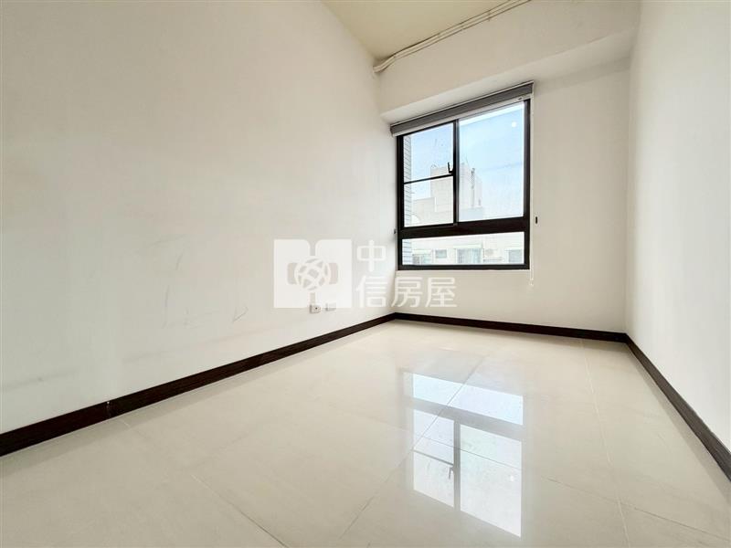 潭子佳茂大兩房車位房屋室內格局與周邊環境