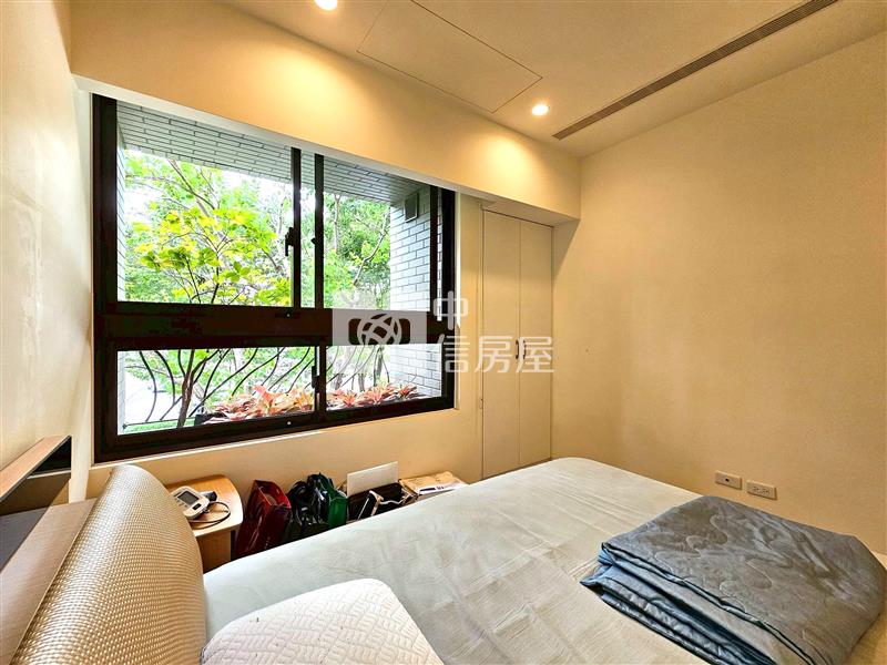 龍寶仁美臻邸樹梢戶雙平車連號房屋室內格局與周邊環境