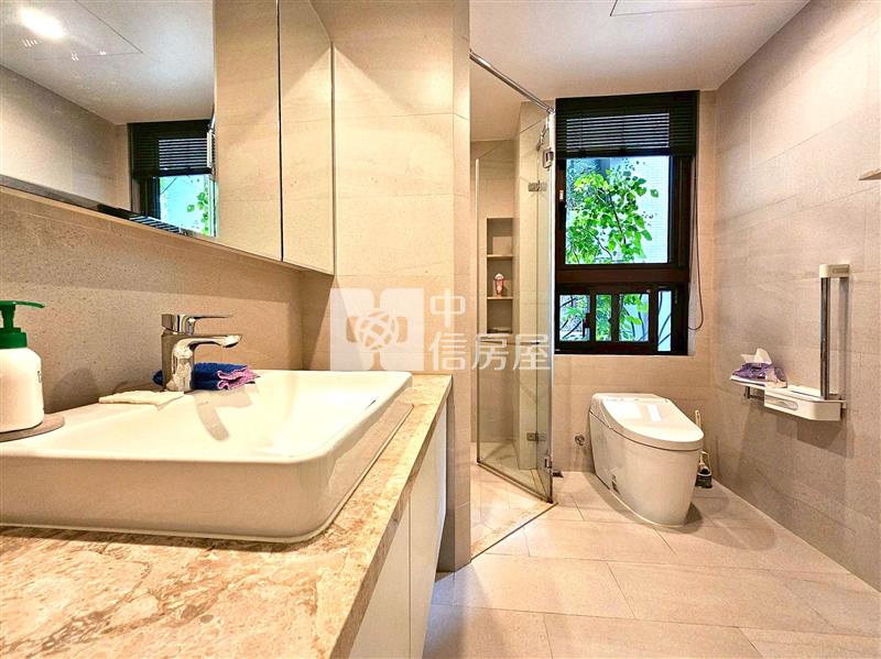 龍寶仁美臻邸樹梢戶雙平車連號房屋室內格局與周邊環境