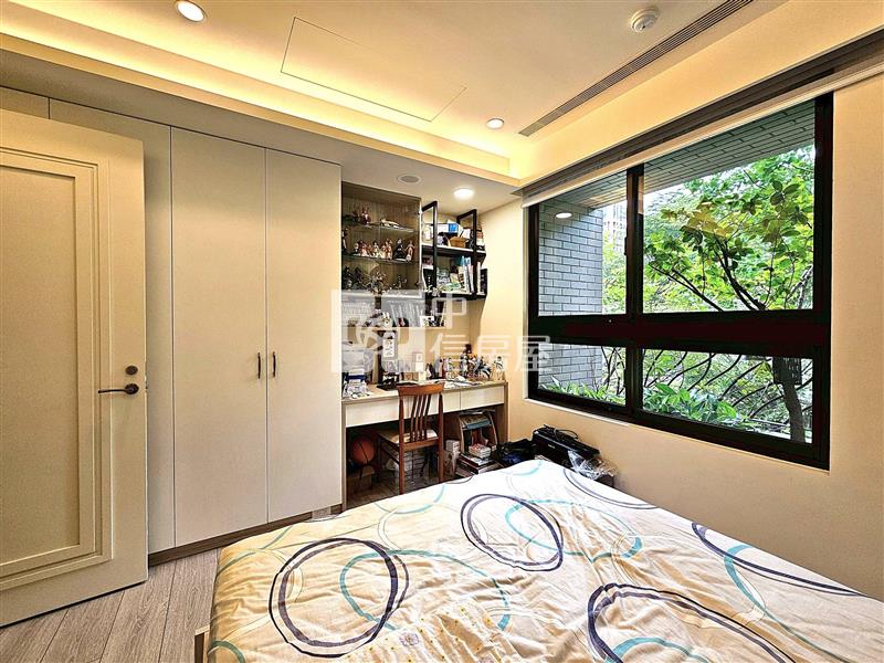 龍寶仁美臻邸樹梢戶雙平車連號房屋室內格局與周邊環境