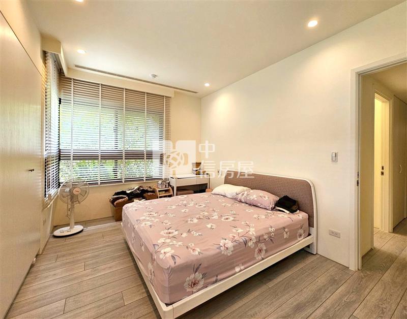 龍寶仁美臻邸樹梢戶雙平車連號房屋室內格局與周邊環境