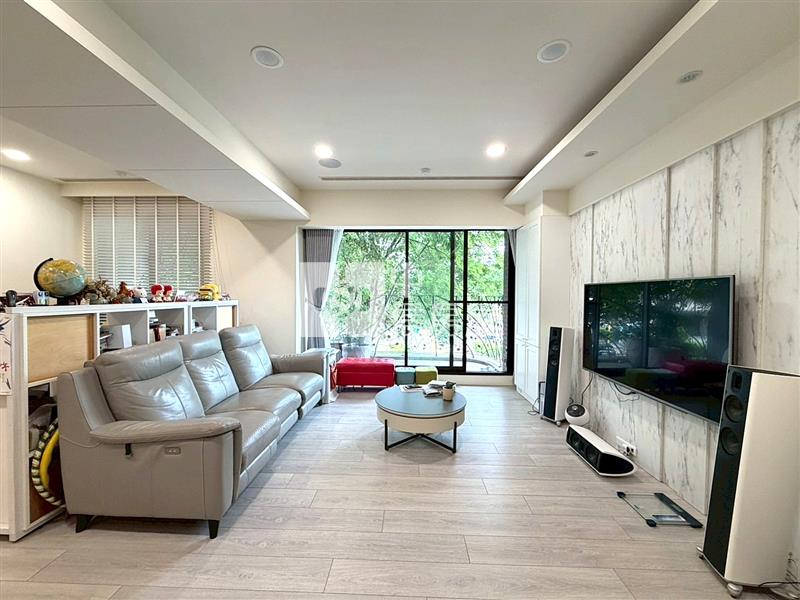 龍寶仁美臻邸樹梢戶雙平車連號房屋室內格局與周邊環境