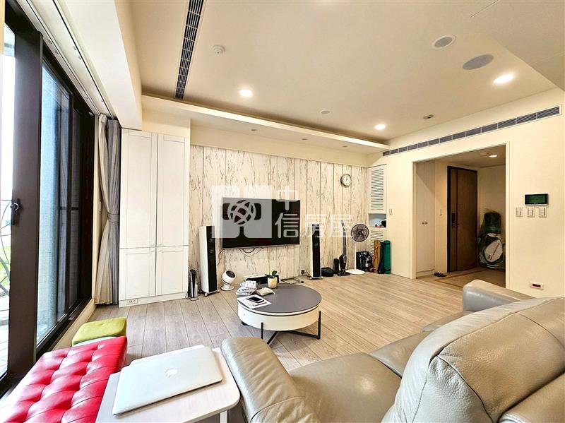 龍寶仁美臻邸樹梢戶雙平車連號房屋室內格局與周邊環境