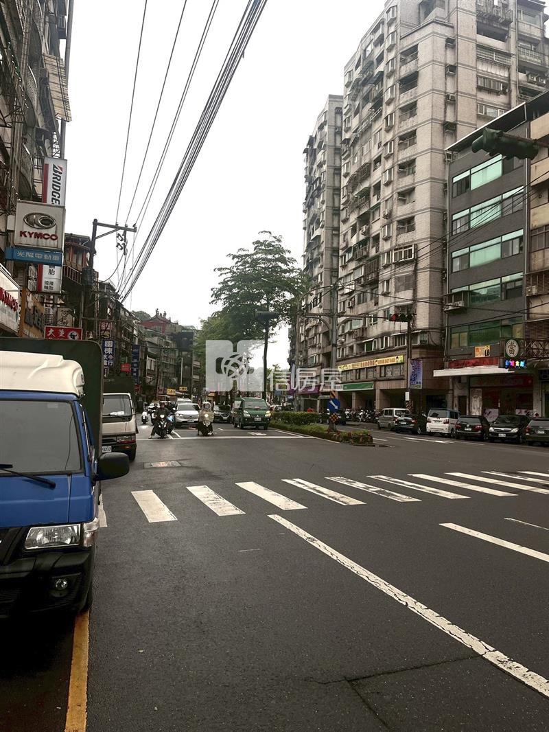 ●仁愛區南榮路2樓房屋室內格局與周邊環境