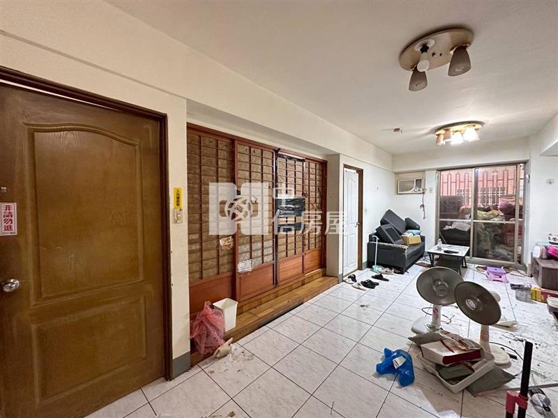 頭份市中星三樓房屋室內格局與周邊環境