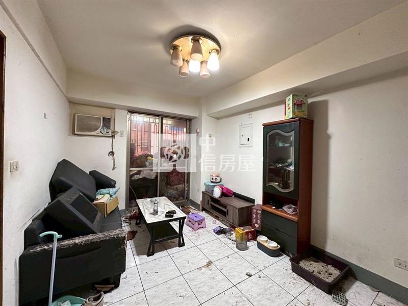 頭份市中星三樓房屋室內格局與周邊環境