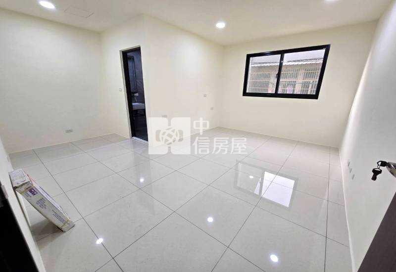 楊梅幼獅工業區【高榮國小】全棟整新美透天房屋室內格局與周邊環境