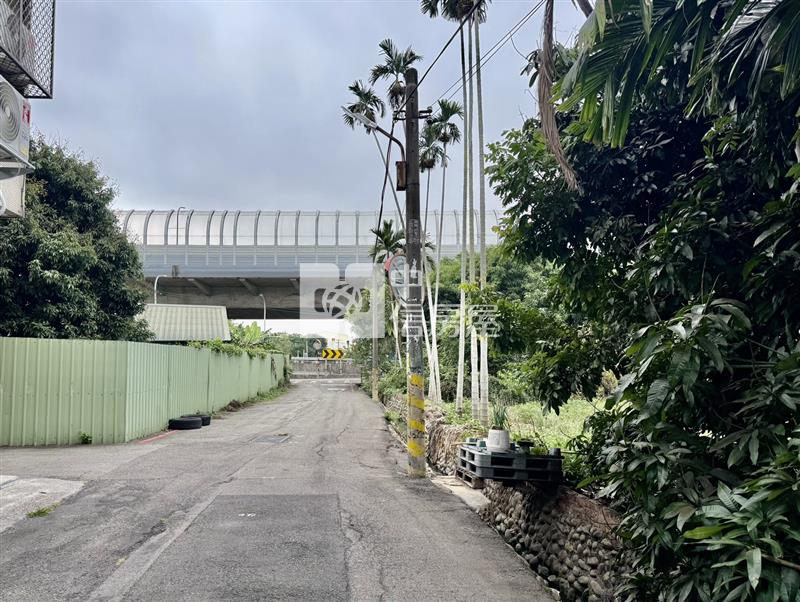 機捷特區旁正環中路超值農角地房屋室內格局與周邊環境