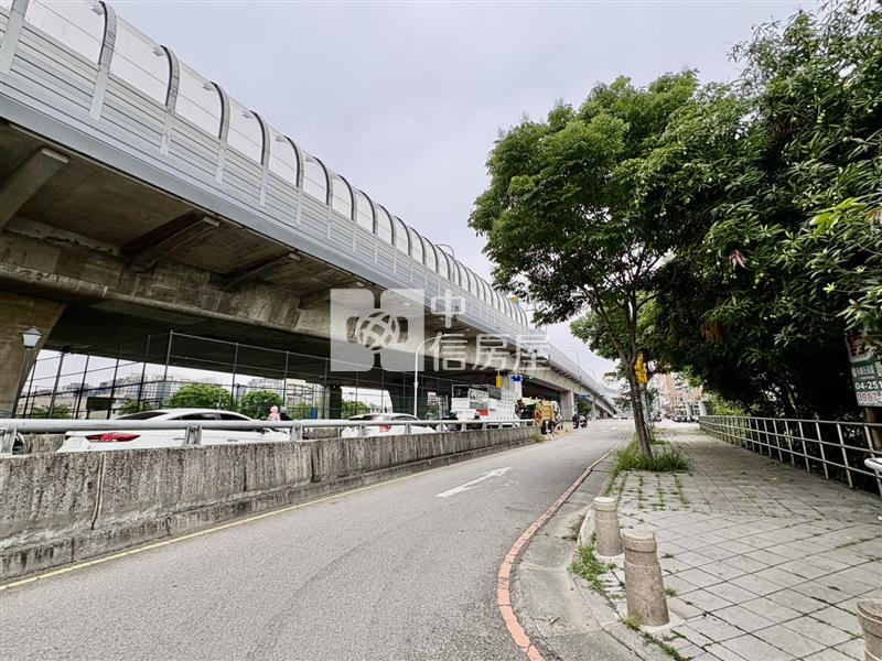 機捷特區旁正環中路超值農角地房屋室內格局與周邊環境