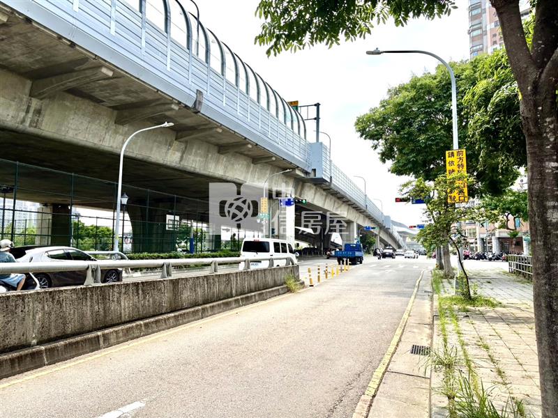 機捷特區旁正環中路超值農角地房屋室內格局與周邊環境