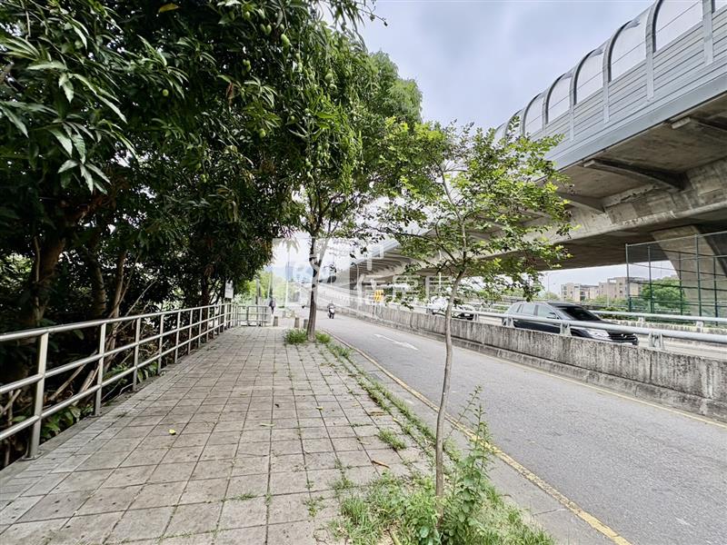 機捷特區旁正環中路超值農角地房屋室內格局與周邊環境