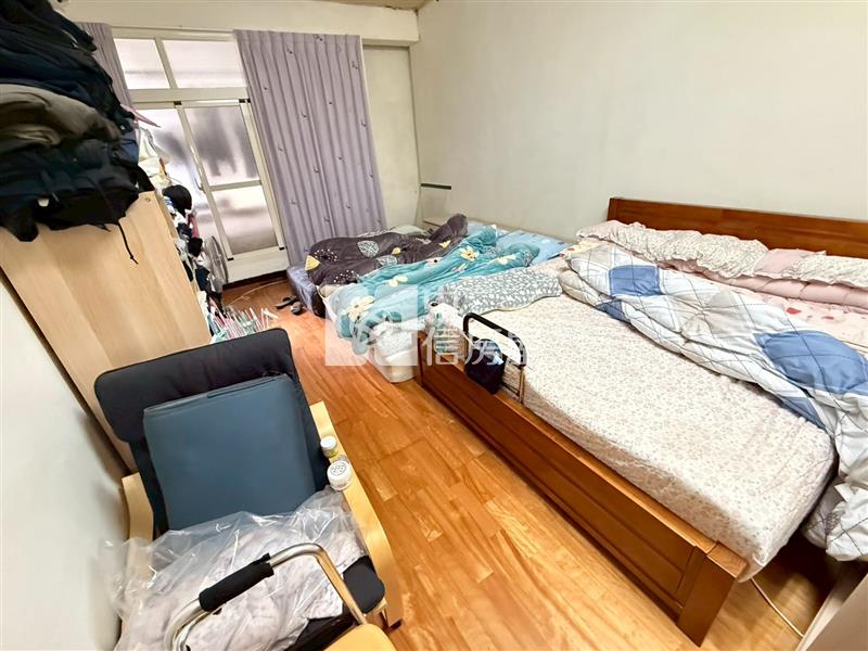 崇倫國中豐富公園低總價活路透天房屋室內格局與周邊環境