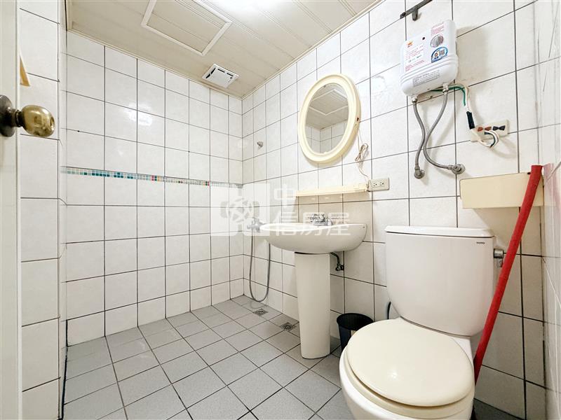 中醫大衛營收租套房房屋室內格局與周邊環境