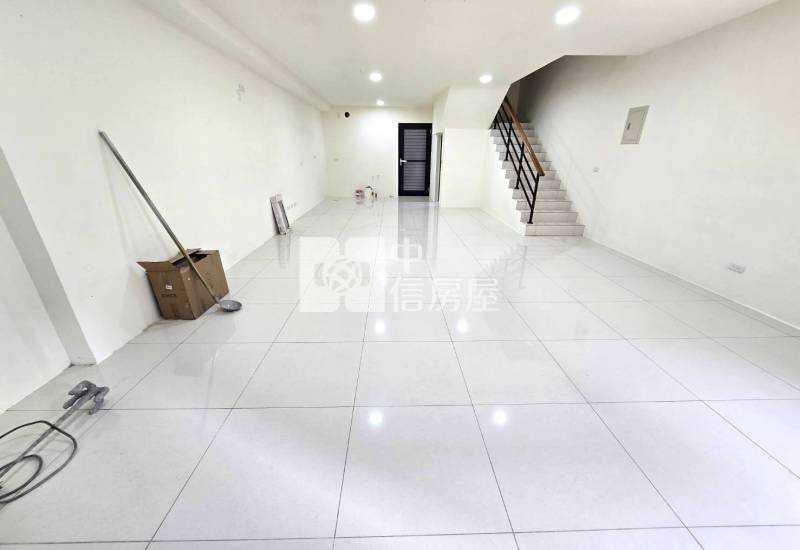 楊梅幼獅路【高榮國小】全棟整新美透天房屋室內格局與周邊環境