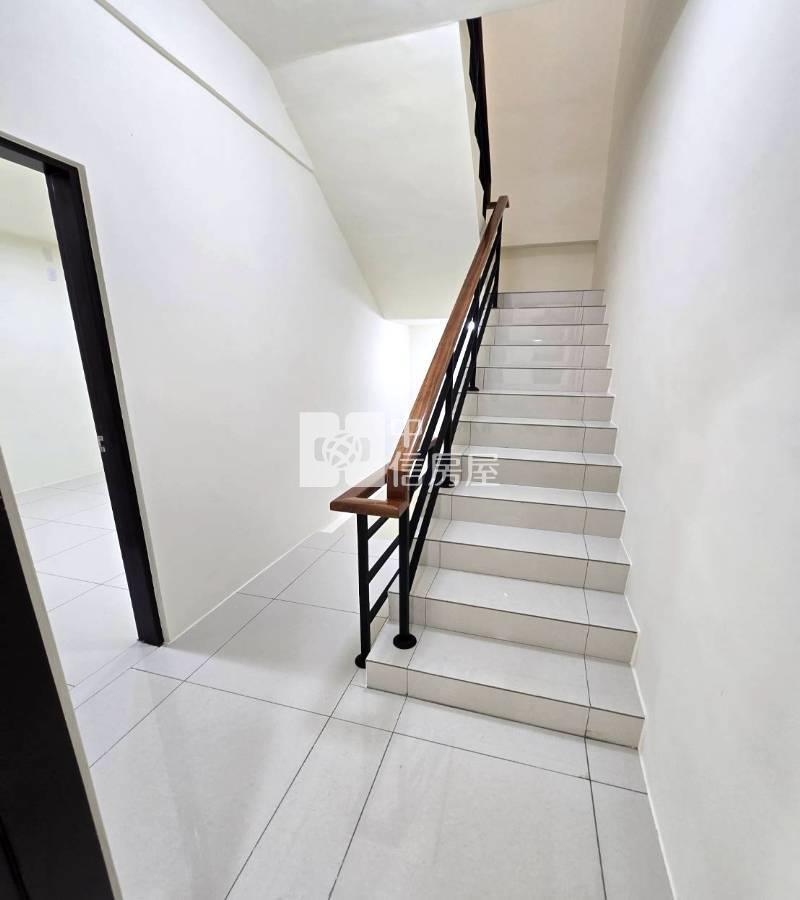 楊梅幼獅路【高榮國小】全棟整新美透天房屋室內格局與周邊環境