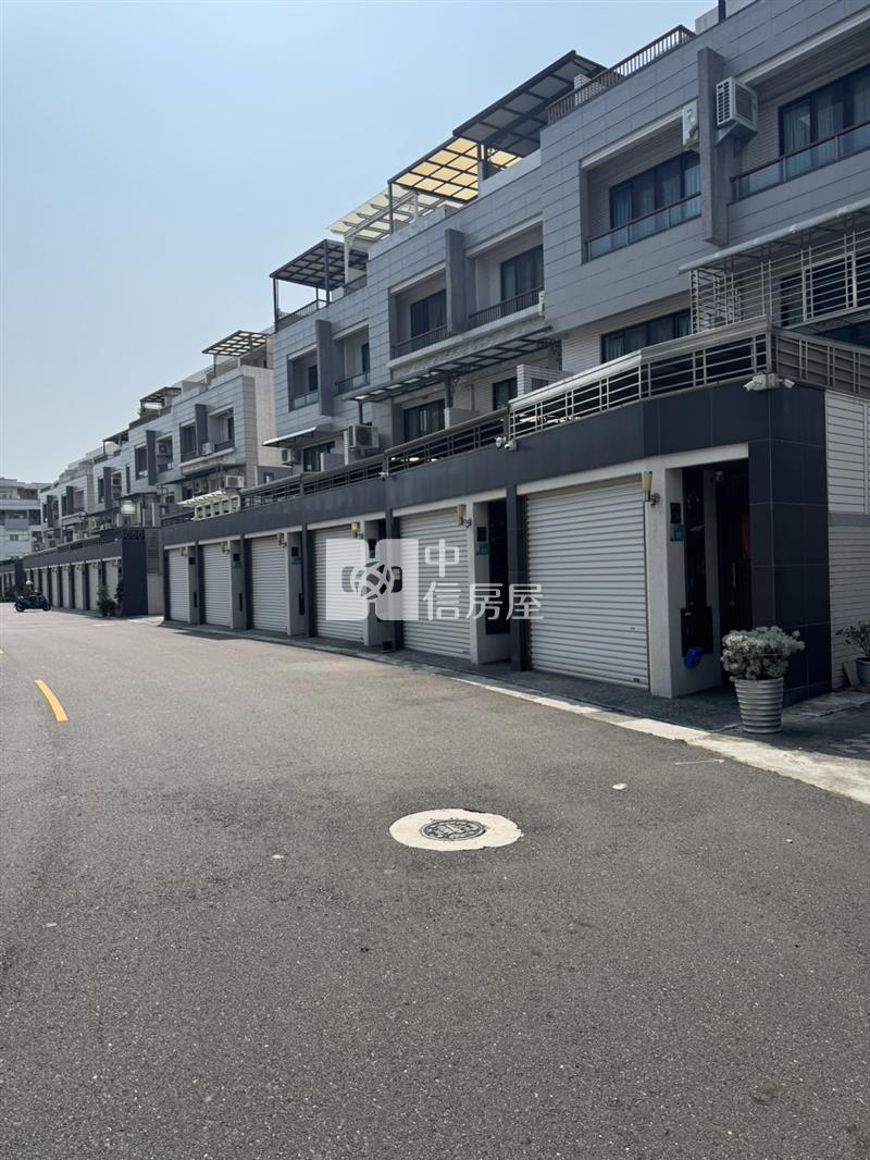 仁德優質輕屋齡邊間車墅房屋室內格局與周邊環境