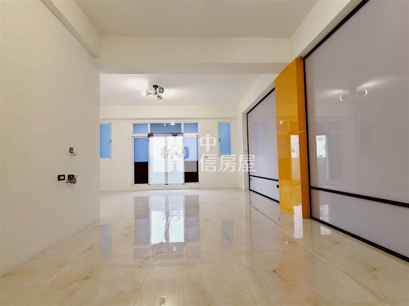 近亞果百坪電梯豪墅房屋室內格局與周邊環境