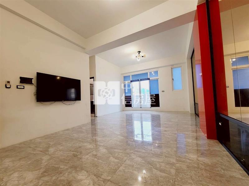 近亞果百坪電梯豪墅房屋室內格局與周邊環境