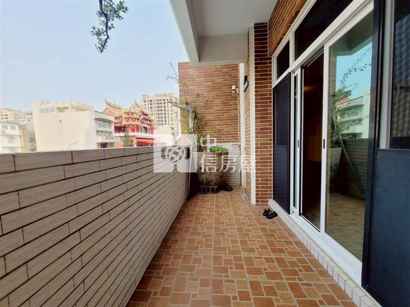 近亞果百坪電梯豪墅房屋室內格局與周邊環境