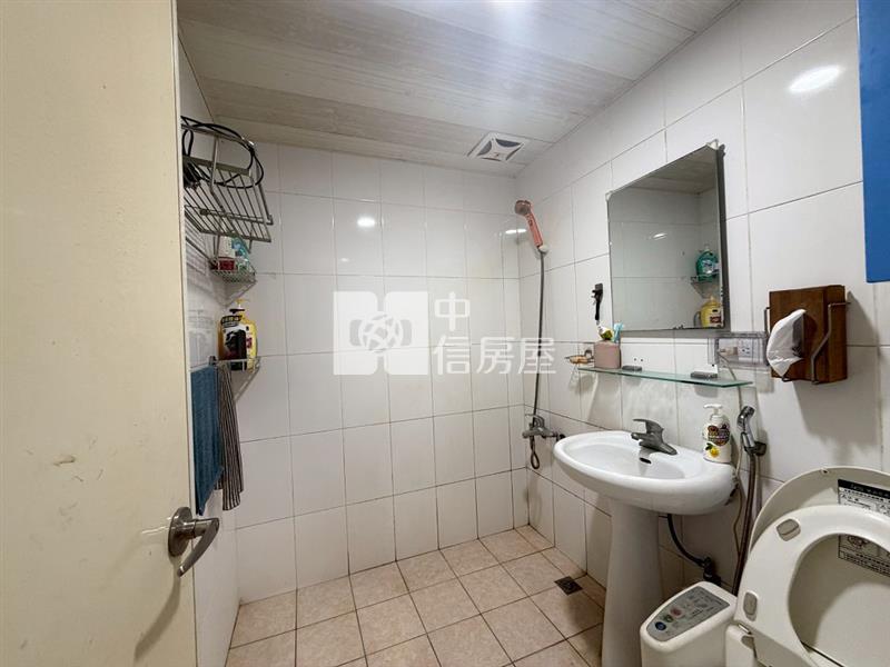 高城大面寬一樓門口可停車之大三房(中信卓越團隊)房屋室內格局與周邊環境