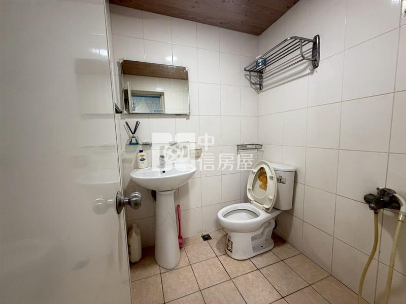 高城大面寬一樓門口可停車之大三房(中信卓越團隊)房屋室內格局與周邊環境