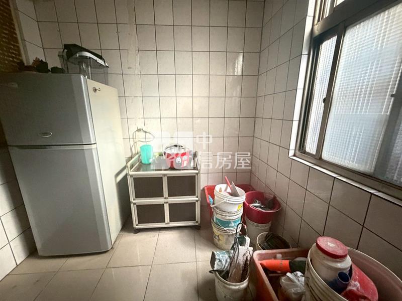 高城大面寬一樓門口可停車之大三房(中信卓越團隊)房屋室內格局與周邊環境