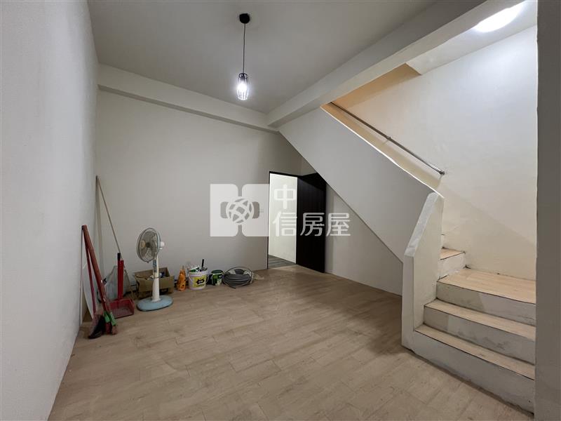 龜山后街商圈旁整新透天-1房屋室內格局與周邊環境