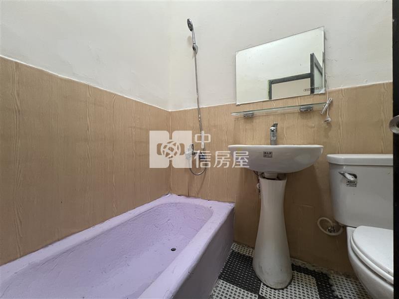 龜山后街商圈旁整新透天-1房屋室內格局與周邊環境