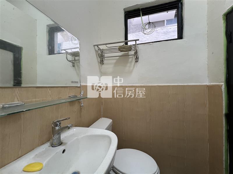 龜山后街商圈旁整新透天-1房屋室內格局與周邊環境