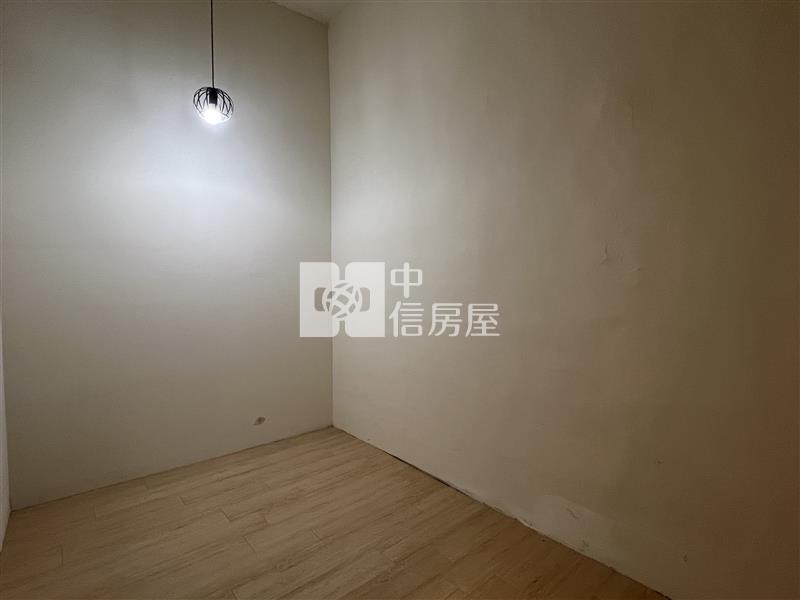 龜山后街商圈旁整新透天-1房屋室內格局與周邊環境
