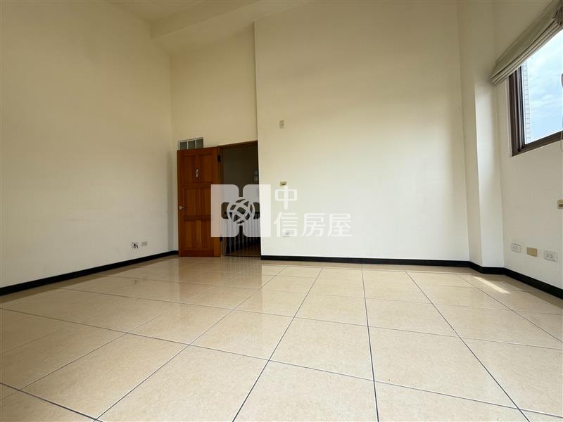 葳格高中大爺當家大地坪雙車豪墅房屋室內格局與周邊環境