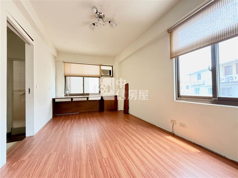 葳格高中大爺當家大地坪雙車豪墅房屋室內格局與周邊環境