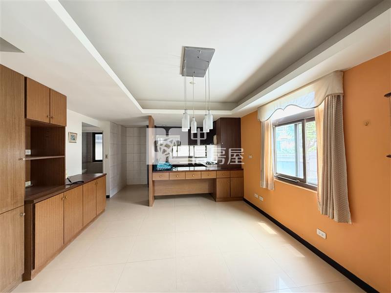 葳格高中大爺當家大地坪雙車豪墅房屋室內格局與周邊環境