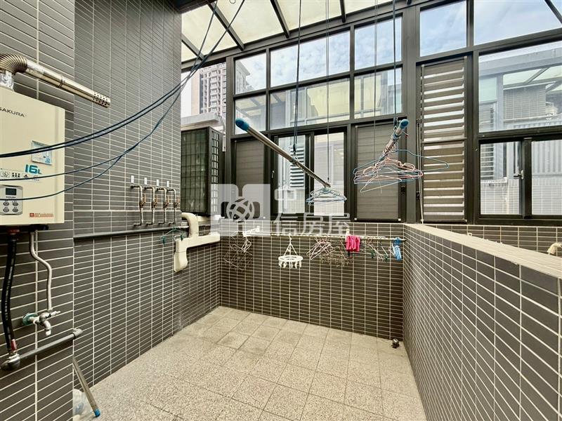 單元二樹禾院臨路雙車電梯豪墅房屋室內格局與周邊環境