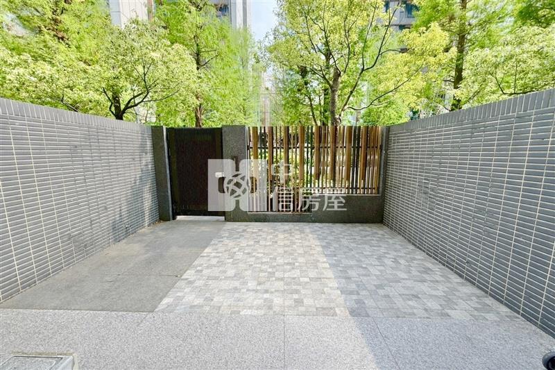 單元二樹禾院臨路雙車電梯豪墅房屋室內格局與周邊環境