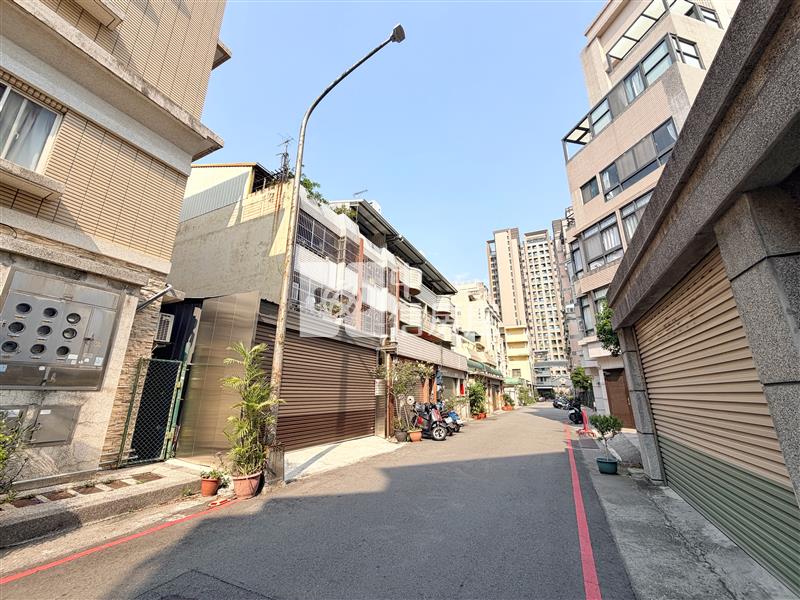 四維國小捷運住二建地房屋室內格局與周邊環境