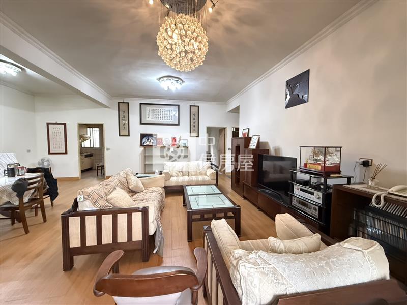 信義國小旁漂亮3房公寓房屋室內格局與周邊環境