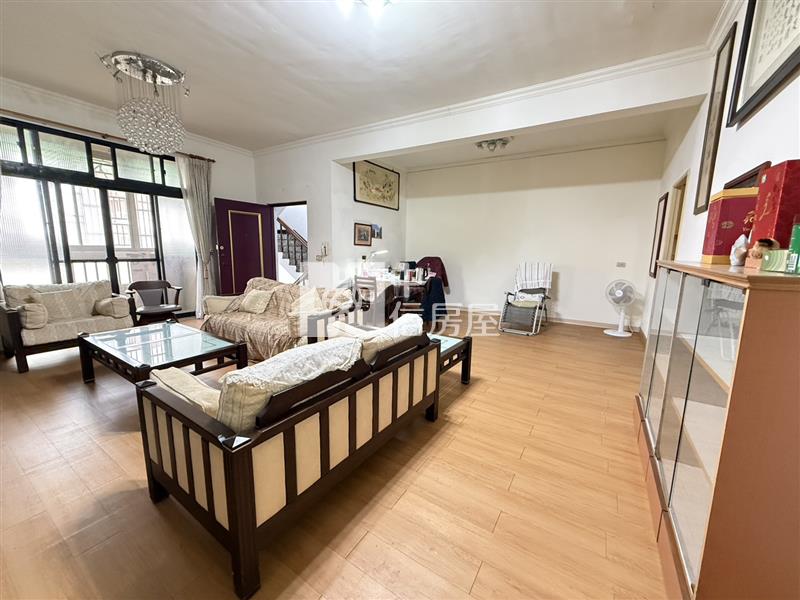 信義國小旁漂亮3房公寓房屋室內格局與周邊環境