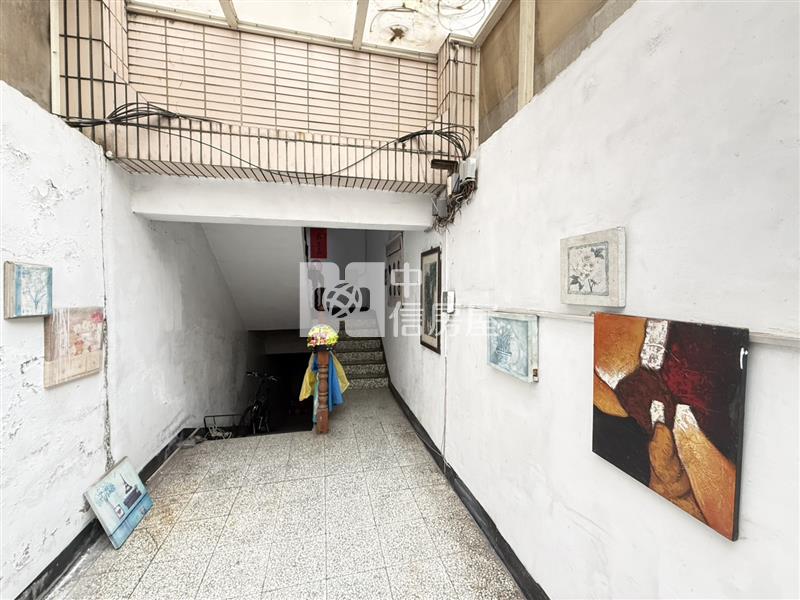 信義國小旁漂亮3房公寓房屋室內格局與周邊環境