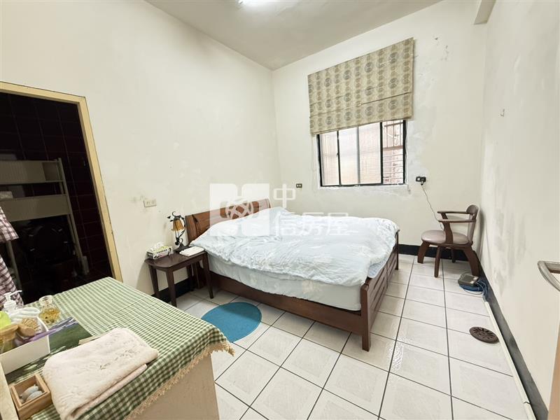 信義國小旁漂亮3房公寓房屋室內格局與周邊環境