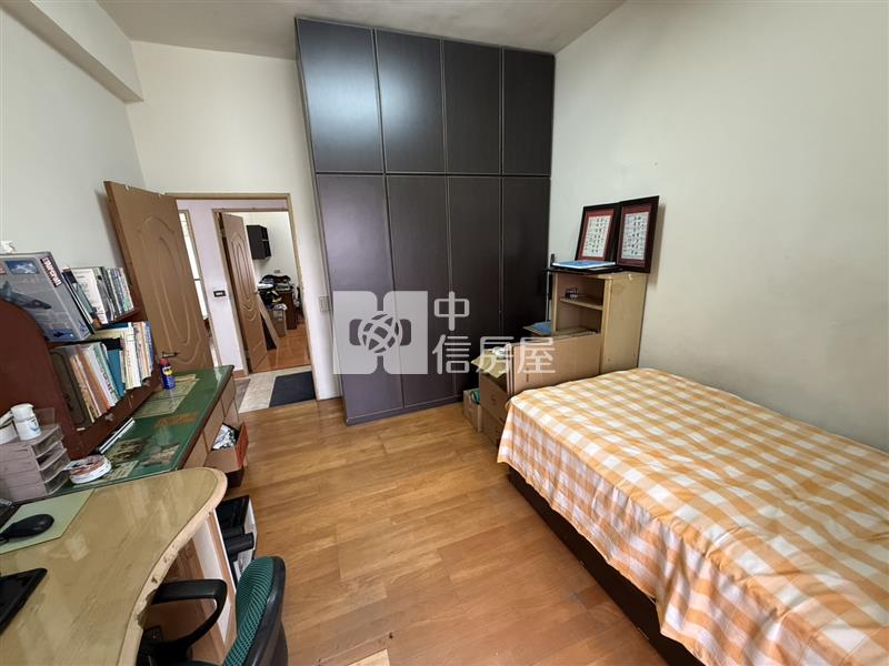 信義國小旁漂亮3房公寓房屋室內格局與周邊環境