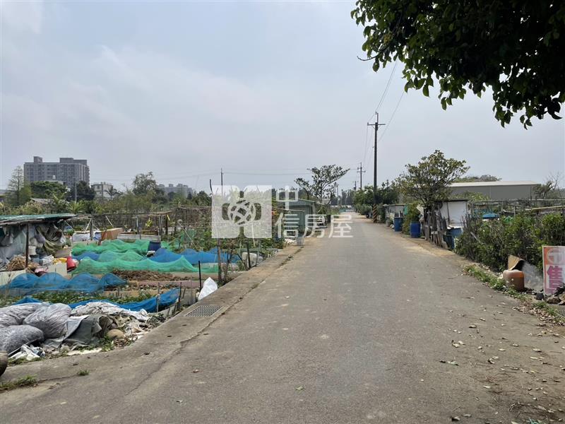 近體育園區都計內農地房屋室內格局與周邊環境