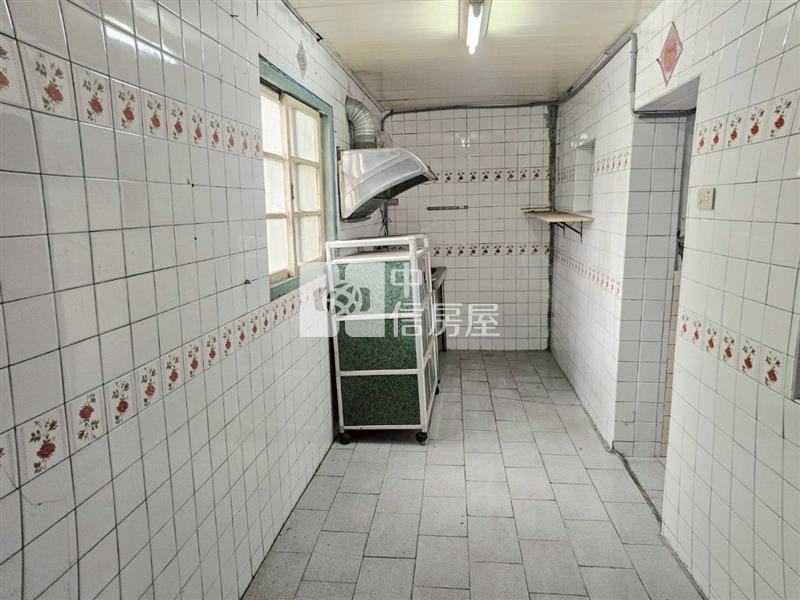 善化車站旁低總價透天房屋室內格局與周邊環境